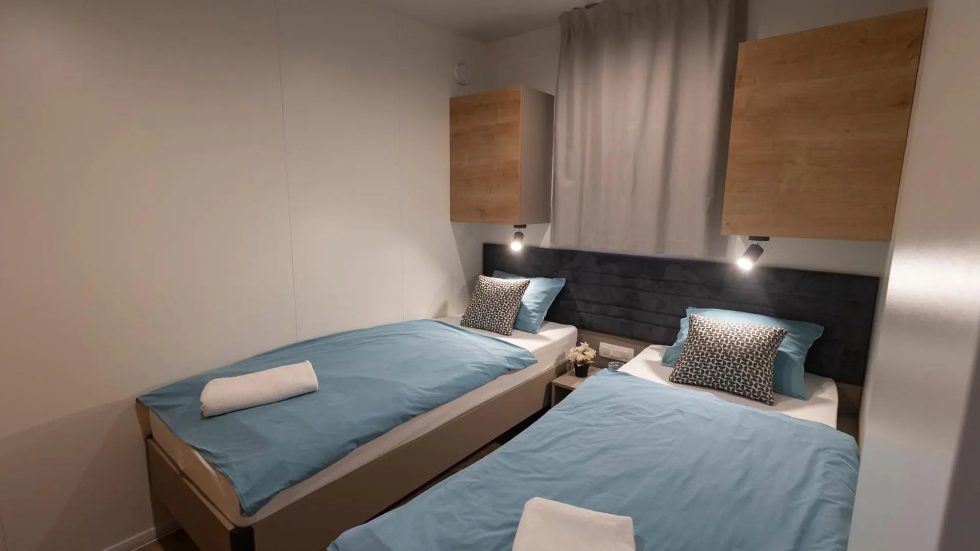 Adriakamp Mobilehome - Camp Soline Biograd Na Moru Croazia