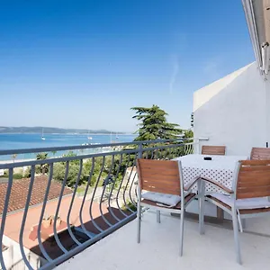 Rajna Biograd Na Moru